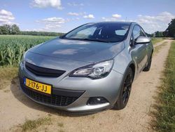 Grijs Gebruikt 2014 Opel Astra GTC Design Edition Hatchback | € 9.950 (Eerlijke prijs)