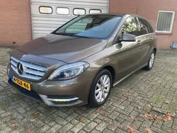 Grijs Gebruikt 2014 Mercedes B180 MPV | € 5.499 (Eerlijke prijs)