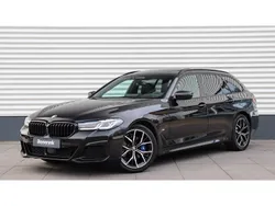 Zwart Gebruikt 2021 BMW 530 Executive Stationwagen | € 39.950 (Duur)