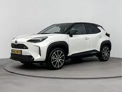Wit metallic Gebruikt 2022 Toyota Yaris Limited SUV | € 28.780
