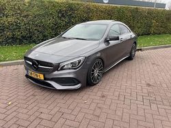 Grijs Gebruikt 2017 Mercedes CLA200 Prestige Sedan | € 21.950 (Duur)