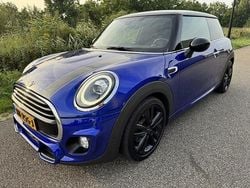 Blauw Gebruikt 2019 Mini Cooper Hatchback | € 17.350 (Eerlijke prijs)