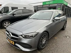 Grijs Gebruikt 2022 Mercedes C180 Business Stationwagen | € 39.950 (Eerlijke prijs)