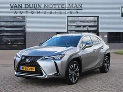 Grijs Gebruikt 2019 Lexus UX Luxury Line SUV | € 25.950 (Eerlijke prijs)