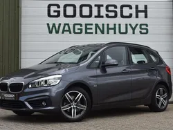 Grijs Gebruikt 2017 BMW 218 Executive Stationwagen | € 14.400 (Super prijs)