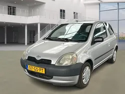 Grijs Gebruikt 2001 Toyota Yaris Terra Hatchback | € 1.495 (Goede deal)