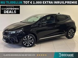 Zwart Gebruikt 2023 Renault Clio V Techno Hatchback | € 23.395 (Eerlijke prijs)