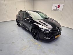 Zwart Gebruikt 2017 Renault Clio GrandTour Intens Stationwagen | € 8.940 (Eerlijke prijs)