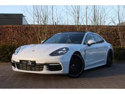 Wit Gebruikt 2017 Porsche Panamera Sedan | € 68.950 (Duur)