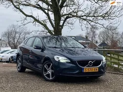 Blauw Gebruikt 2018 Volvo V40 Kinetic Stationwagen | € 12.450 (Goede deal)