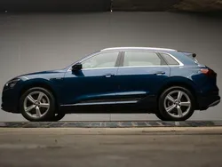 Blauw Gebruikt 2019 Audi e-tron Sport SUV | € 19.945 (Goede deal)