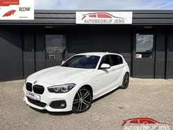 Wit Gebruikt 2018 BMW 118 Executive Hatchback | € 14.400 (Eerlijke prijs)