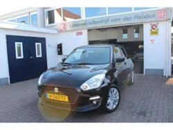 Zwart Gebruikt 2020 Suzuki Swift Hatchback | € 15.950 (Goede deal)