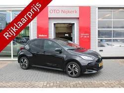 Zwart Gebruikt 2024 Toyota Yaris Edition Hatchback | € 28.600 (Duur)