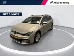 Grijs Gebruikt 2023 VW Golf VIII Life Stationwagen | € 23.880 (Eerlijke prijs)