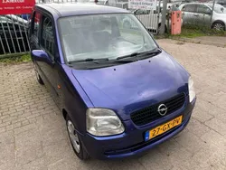 Blauw, metallic lak Gebruikt 2001 Opel Agila Comfort Hatchback | € 1.450 (Iets duurder)