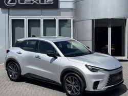 Zilver, metallic lak Gebruikt 2024 Lexus LBX SUV | € 37.400 (Goede deal)
