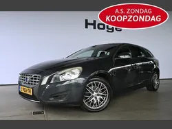 Grijs, metallic lak Gebruikt 2011 Volvo V60 Kinetic Stationwagen | € 8.940 (Iets duurder)