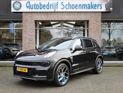 Zwart Gebruikt 2023 Lynk & Co 01 SUV | € 26.745 (Eerlijke prijs)