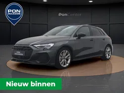 Grijs Gebruikt 2024 Audi A3 Sportback S-Line Hatchback | € 41.950 (Duur)
