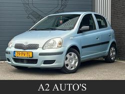 Blauw Gebruikt 2005 Toyota Yaris Hatchback | € 2.250 (Eerlijke prijs)