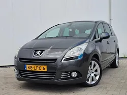 Grijs Gebruikt 2010 Peugeot 5008 GTi MPV | € 4.450 (Eerlijke prijs)