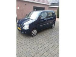 Blauw Gebruikt 2001 Opel Agila Elegance Hatchback | € 899 (Eerlijke prijs)