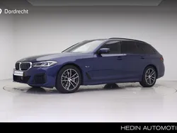 Blauw Gebruikt 2023 BMW 530e M Sport Stationwagen | € 46.895 (Eerlijke prijs)
