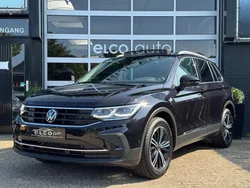 Zwart Gebruikt 2020 VW Tiguan Business SUV | € 32.950 (Eerlijke prijs)