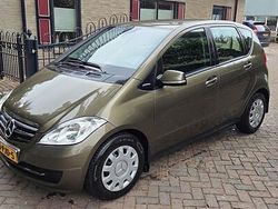 Bruin Gebruikt 2011 Mercedes A160 Business MPV | € 4.250 (Eerlijke prijs)