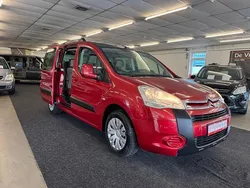 Rood Gebruikt 2010 Citroën Berlingo XTR MPV | € 4.450 (Eerlijke prijs)