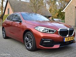 Oranje Gebruikt 2020 BMW 118 Sport Line Hatchback | € 26.500 (Eerlijke prijs)