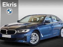 Blauw Gebruikt 2020 BMW 520 Executive Sedan | € 33.750 (Eerlijke prijs)