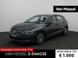 Grijs Gebruikt 2022 VW Golf VIII Style Hatchback | € 25.900 (Eerlijke prijs)