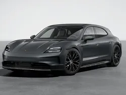 Grijs, metallic lak Gebruikt 2024 Porsche Taycan Cross Turismo Sedan | € 124.900