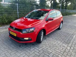 Rood Gebruikt 2015 VW Polo Comfortline Hatchback | € 4.490 (Goede deal)
