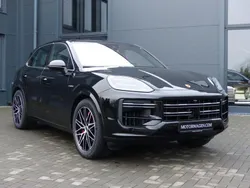 Zwart Gebruikt 2024 Porsche Cayenne Turbo E-Hybrid SUV | € 189.950