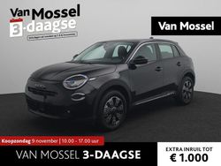 Zwart Nieuw 2025 Fiat 600 Style SUV | € 27.995