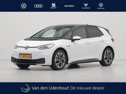 Wit Gebruikt 2021 VW ID.3 Life Hatchback | € 18.440 (Eerlijke prijs)