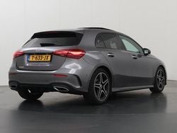 Grijs Gebruikt 2023 Mercedes A180 AMG line Hatchback | € 34.850 (Duur)