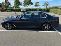 Zwart Gebruikt 2022 BMW 530 Executive Sedan | € 42.500 (Super prijs)