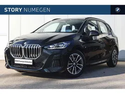 Zwart, metallic lak Gebruikt 2024 BMW 223 Active Tourer Executive MPV | € 49.950