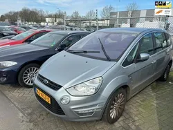 Grijs Gebruikt 2010 Ford S-MAX Titanium MPV | € 2.950