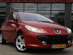 Rood Gebruikt 2008 Peugeot 307 Hatchback | € 975 (Goede deal)