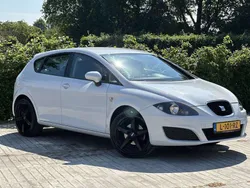Wit Gebruikt 2011 Seat Leon Reference MPV | € 4.949 (Eerlijke prijs)
