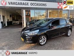 Zwart Gebruikt 2017 Renault Clio GrandTour Intens Stationwagen | € 9.250 (Eerlijke prijs)