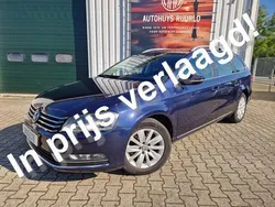 Blauw Gebruikt 2011 VW Passat Comfortline Stationwagen | € 7.445 (Eerlijke prijs)