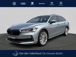 Grijs Gebruikt 2025 Skoda Superb First Edition Stationwagen | € 43.950