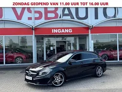 Zwart, metallic lak Gebruikt 2016 Mercedes CLA180 AMG Sedan | € 16.750 (Goede deal)