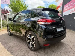 Zwart Gebruikt 2020 Renault Scénic IV Bose Edition MPV | € 18.950 (Goede deal)